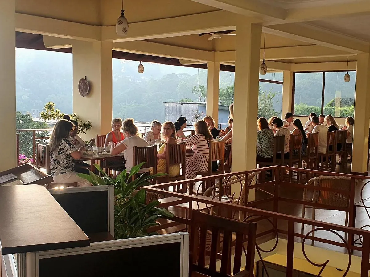 ***  Nature Walk Resort Kandy Sri Lanka