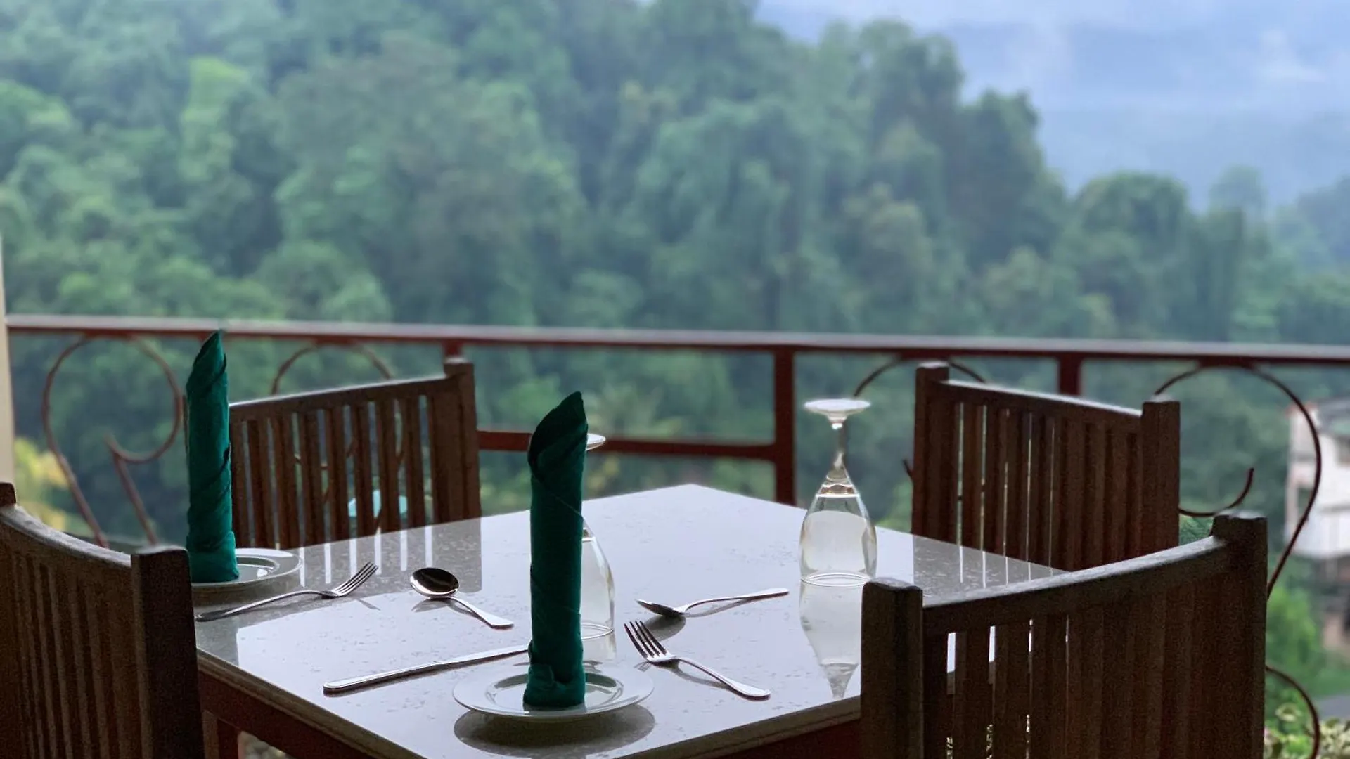 Nature Walk Resort Kandy