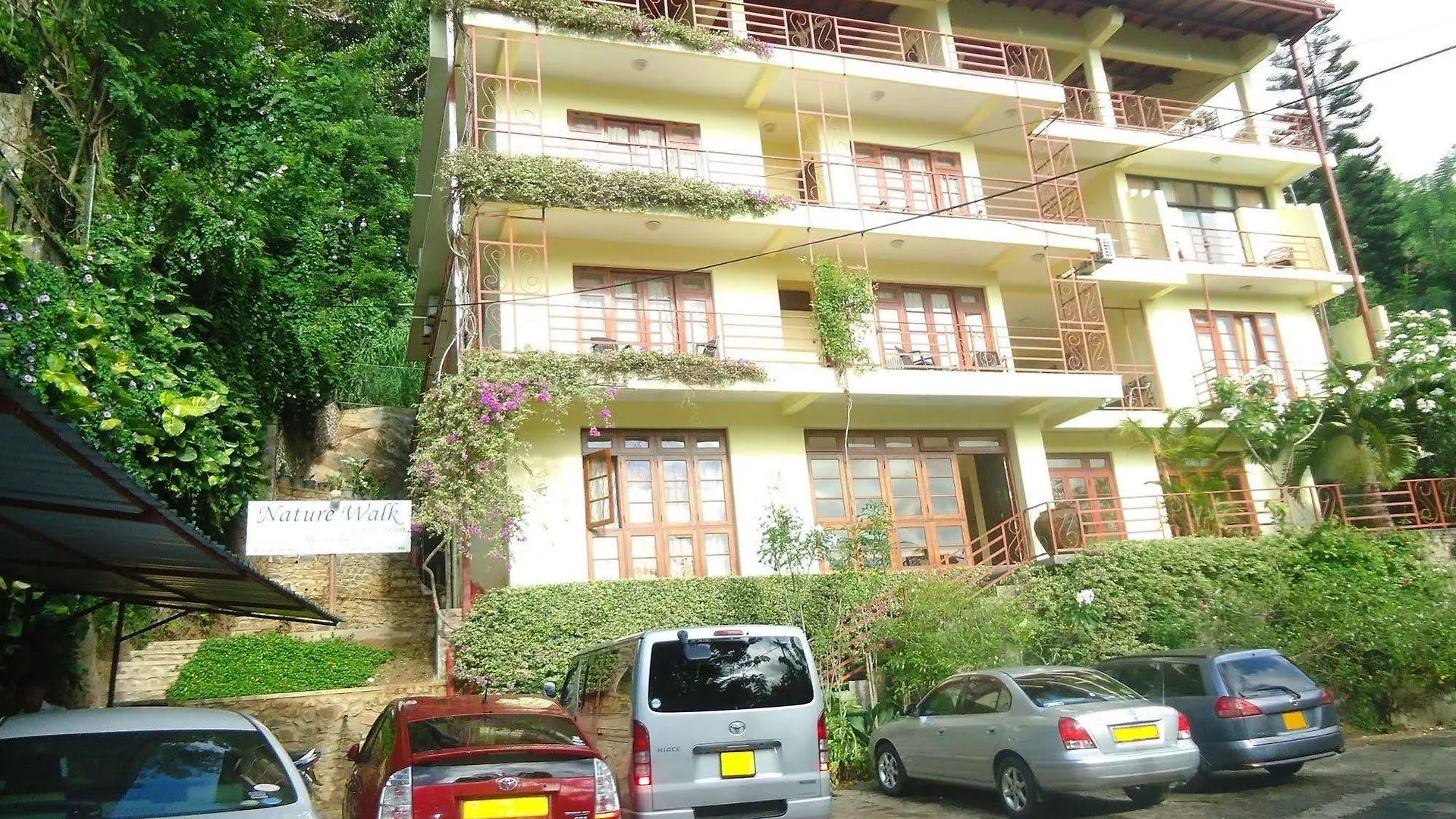 Nature Walk Resort Kandy