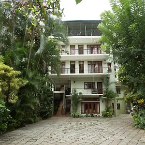 Amanda Hills Hotel